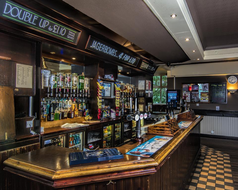 Hotel The Miners Arms à Leeds  Extérieur photo