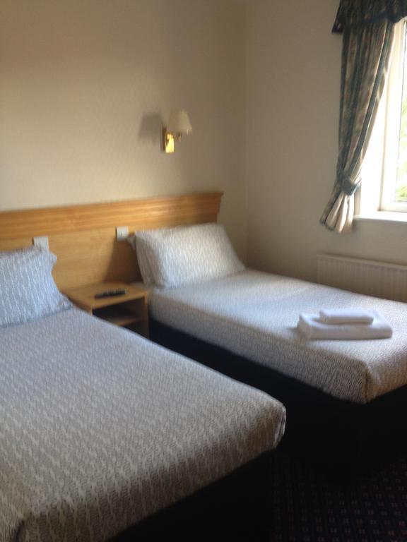 Hotel The Miners Arms à Leeds  Extérieur photo