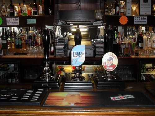 Hotel The Miners Arms à Leeds  Extérieur photo